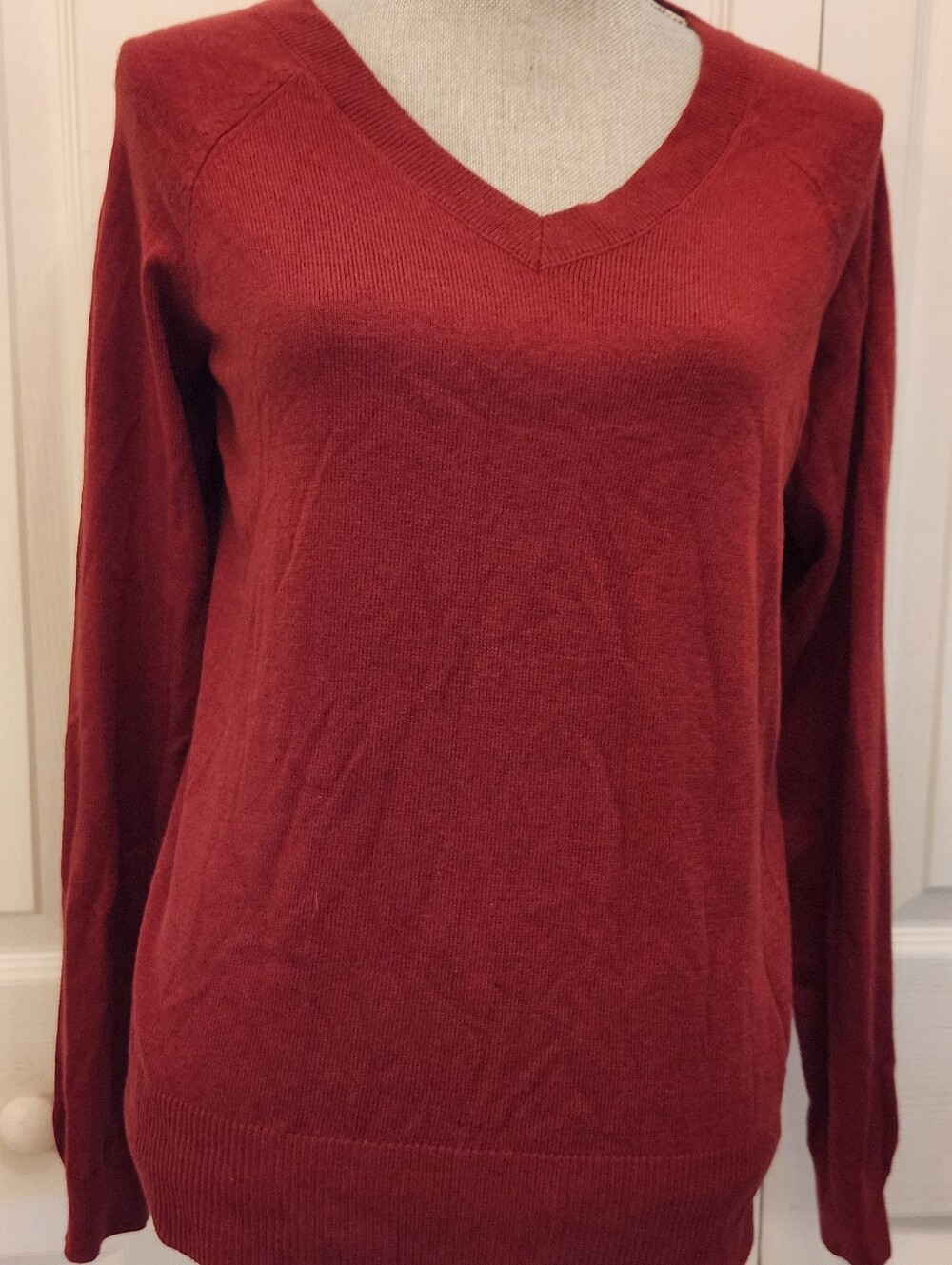 Lucky Brand Classic V-Neck Sweater in Rust Red